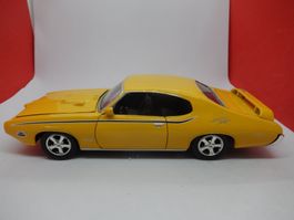 Pontiac GTO "Judge" 1969 - top Modell  - in 1:24 %%%%%%%