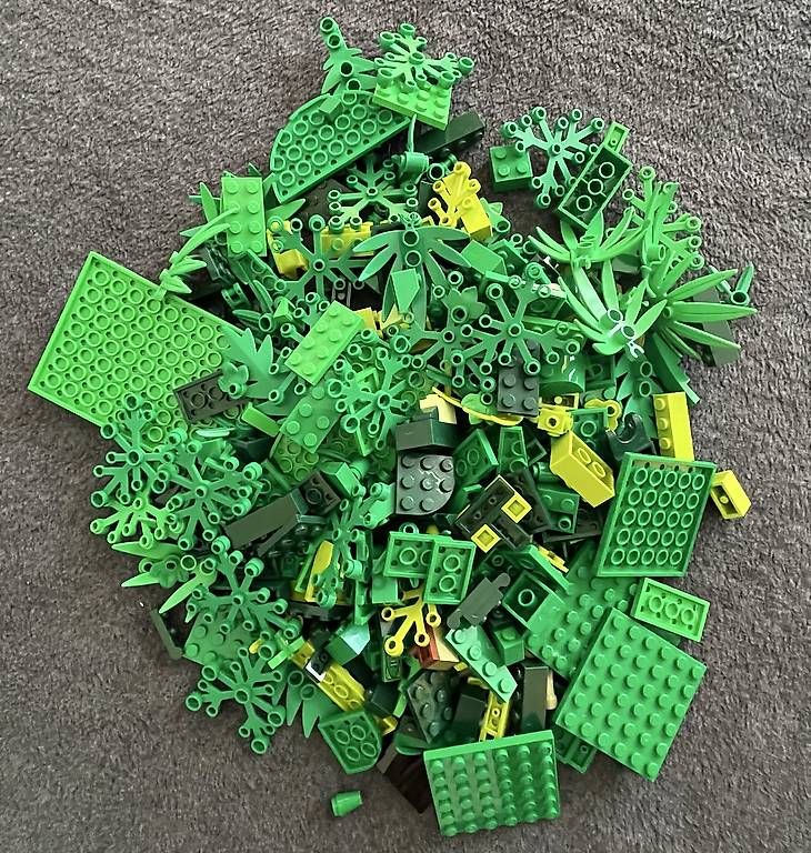 Spielzeuge: Lego Einzelteile Grün | 321g – Gebraucht aus Oftringen von ric_l2mv 1