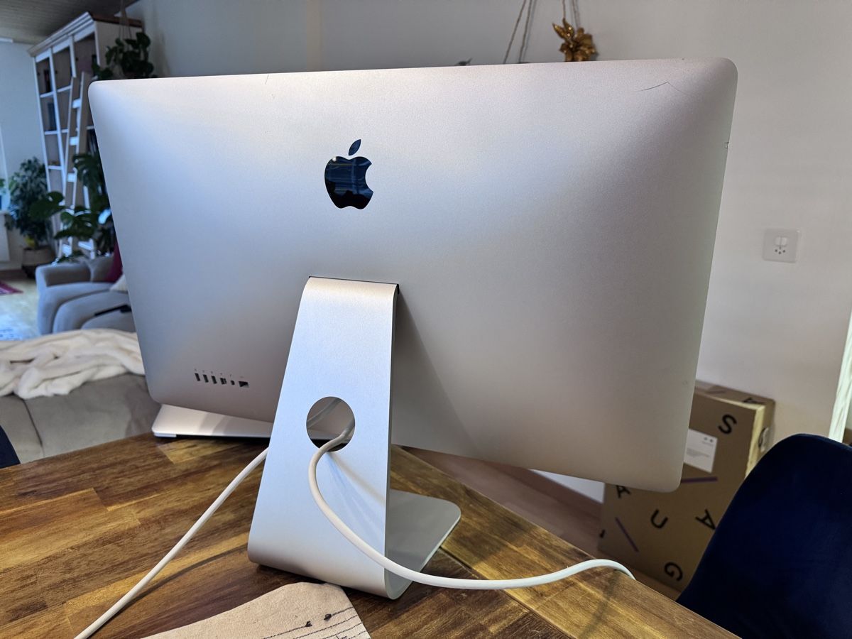 Apple Monitore: Apple Thunderbolt Display 27” – Gebraucht aus Zürich von  4