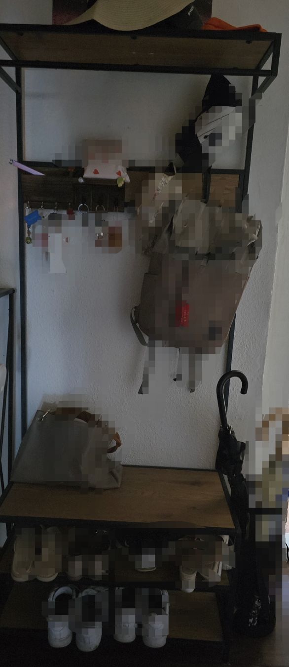 Porte manteau: Garderobe – D'occasion à Bassersdorf par isu_hk9p 1