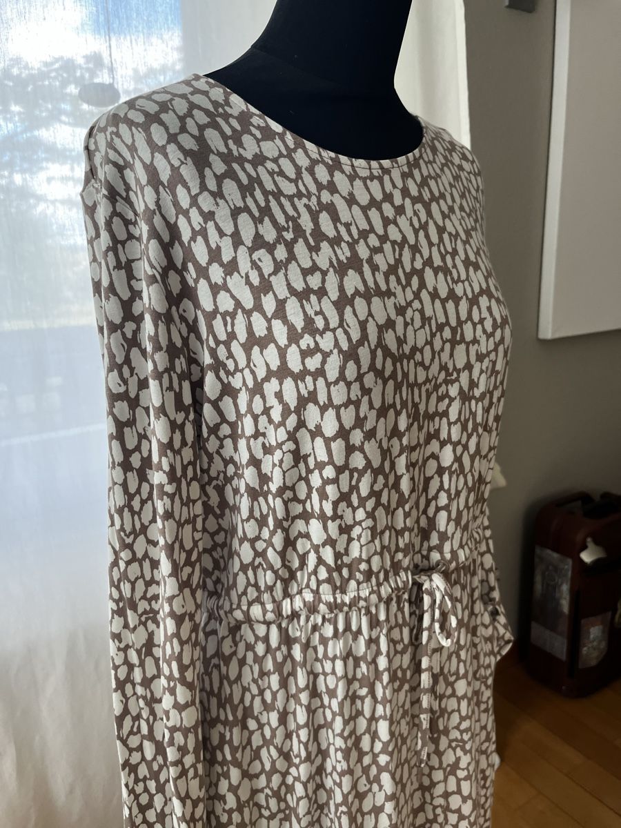 Kleider: neues Jersey-Kleid von Broadway L/44 – Neu (gemäss Beschreibung) aus Rüti ZH von huzzelrock 1