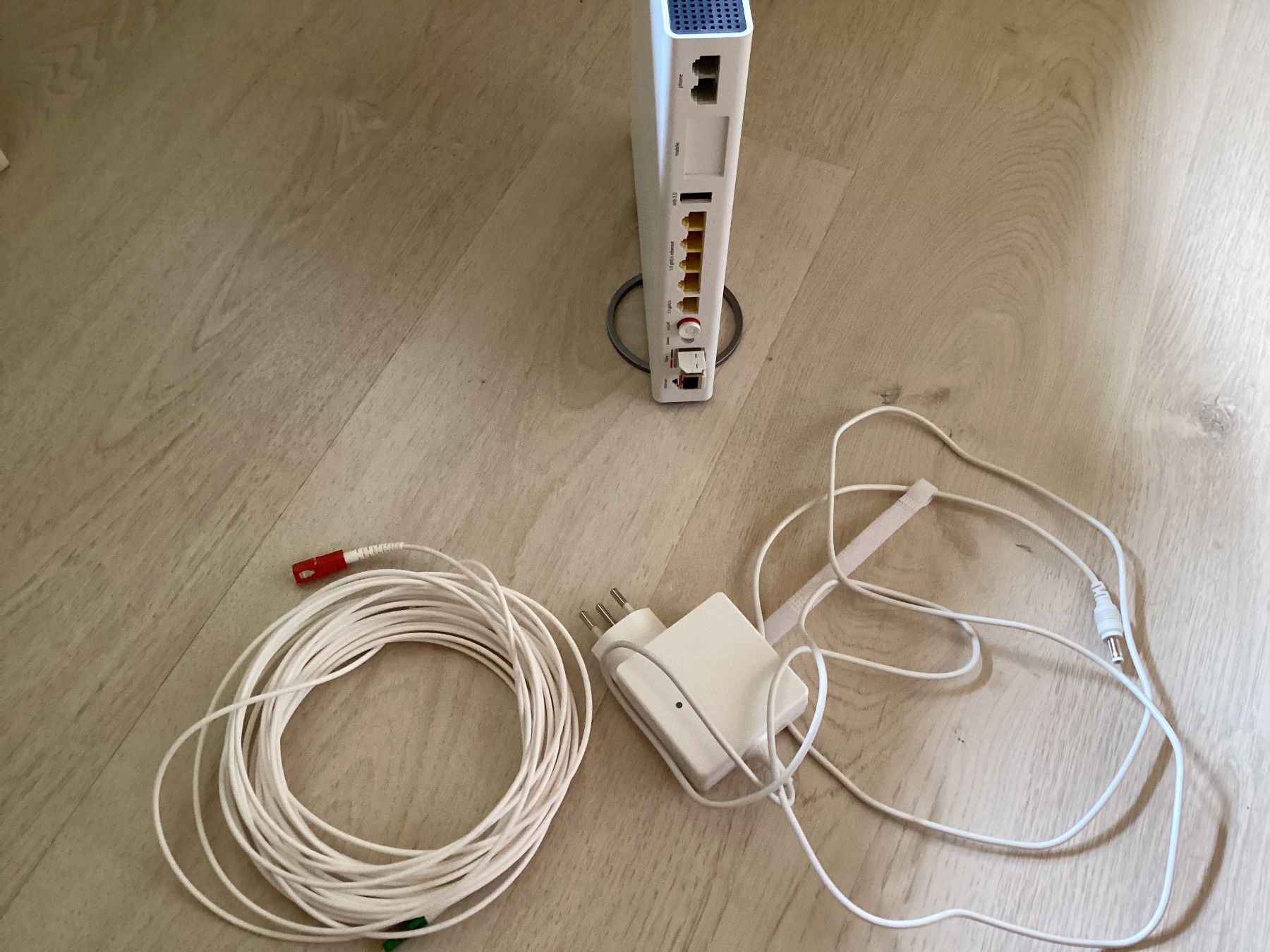 Swisscom Modem & Router: Swisscom Internet Box 3 – Nuovo (secondo la descrizione) da Le Châtelard VS venduto da silviomartinelli 4