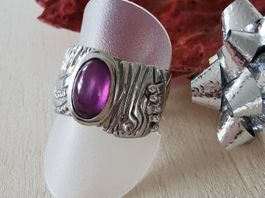 18Kt. Weissgold Ring m. Stern-Rubin Cabochon UNIKAT