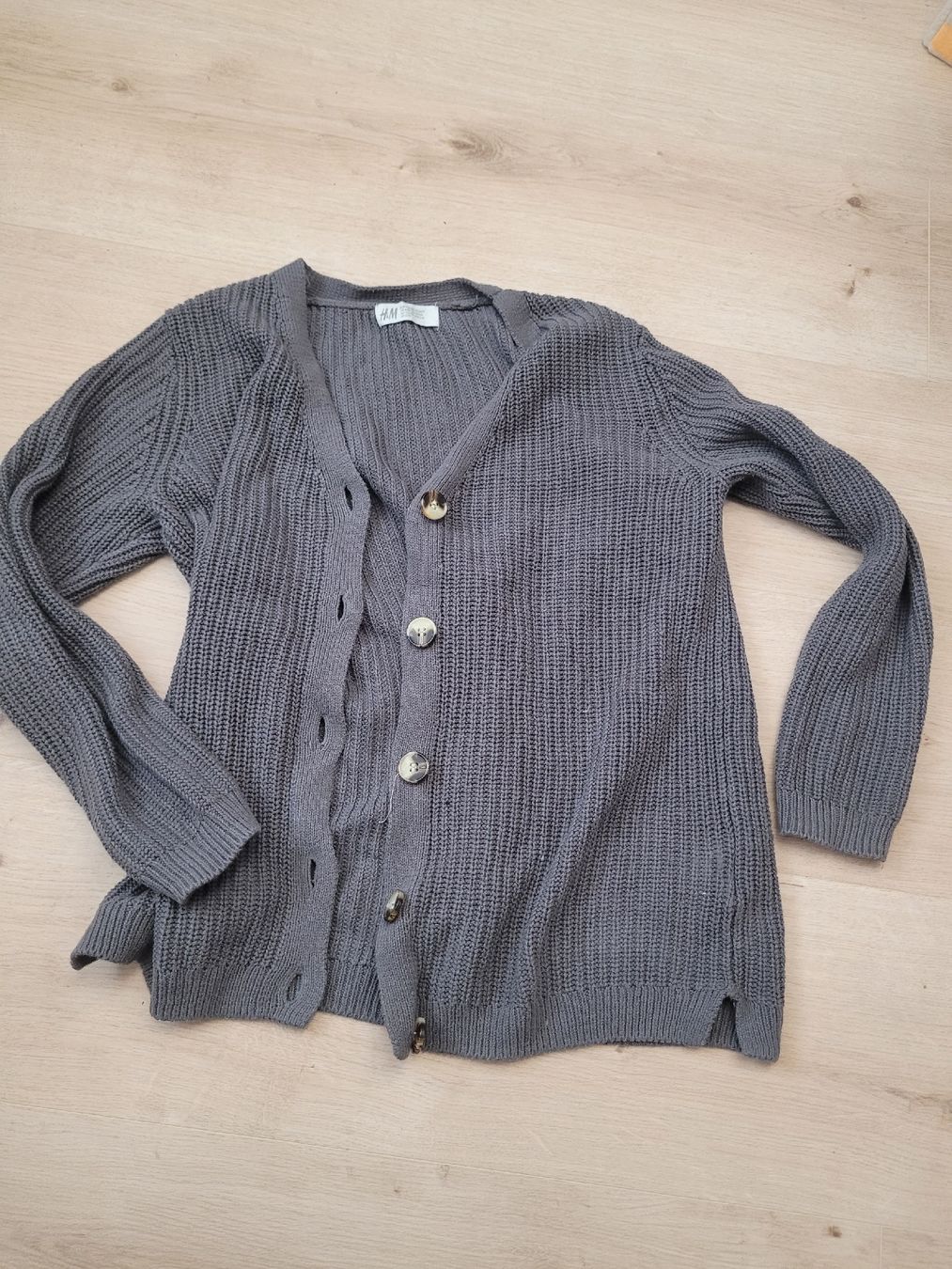 Giacche & Cappotti: Strickjäcklein Gr. 122/128 – Usato da Lupsingen venduto da sta_wgg5