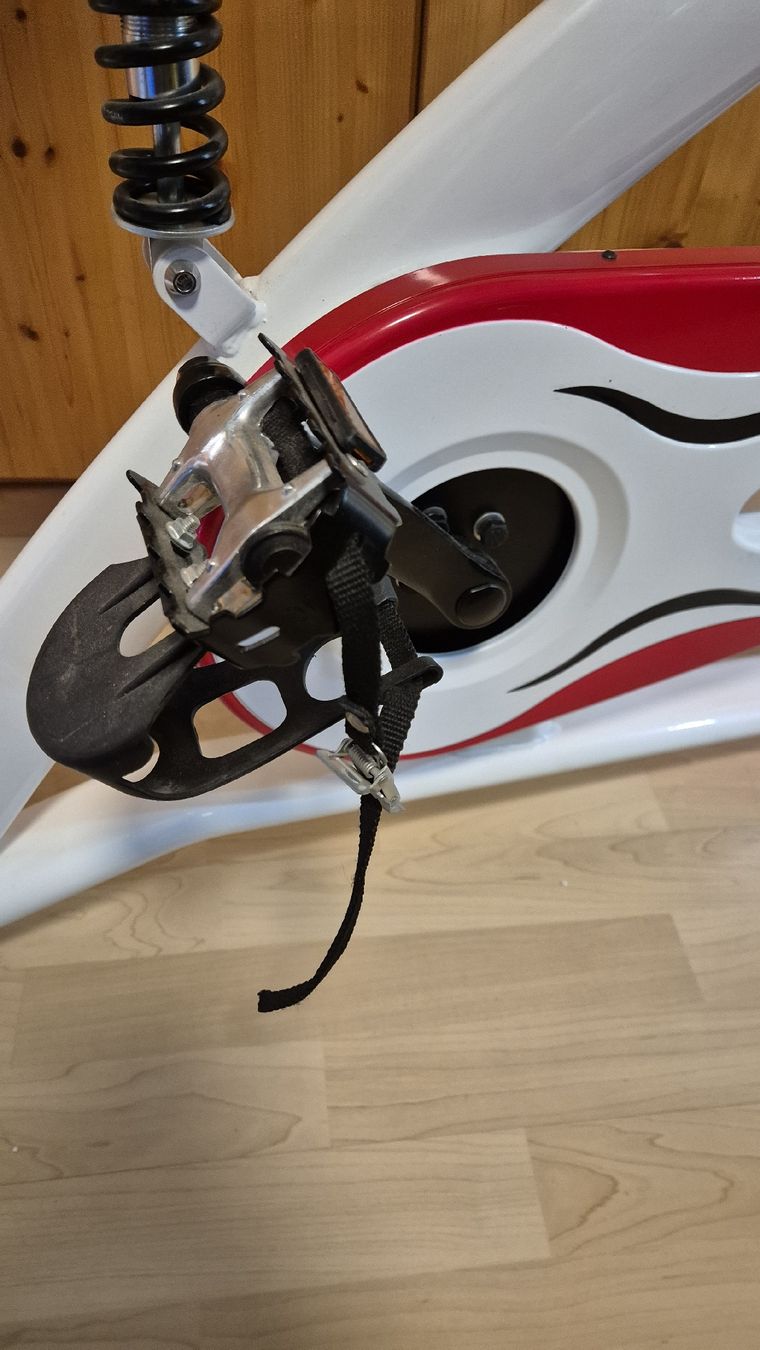Hometrainer: No Name Spinning Wheel – Difettoso da Willerzell venduto da Chilihead_85 2