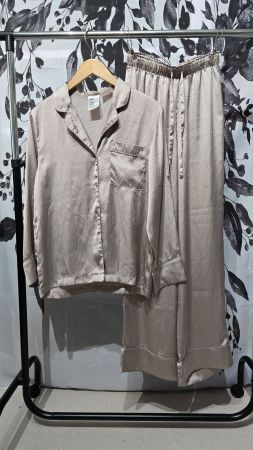 H&M Satin Pyjama Set - XS - Beige / Pattern
