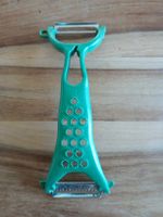 Very sharp Green Double Bladed Fruit and Vegetable Peeler