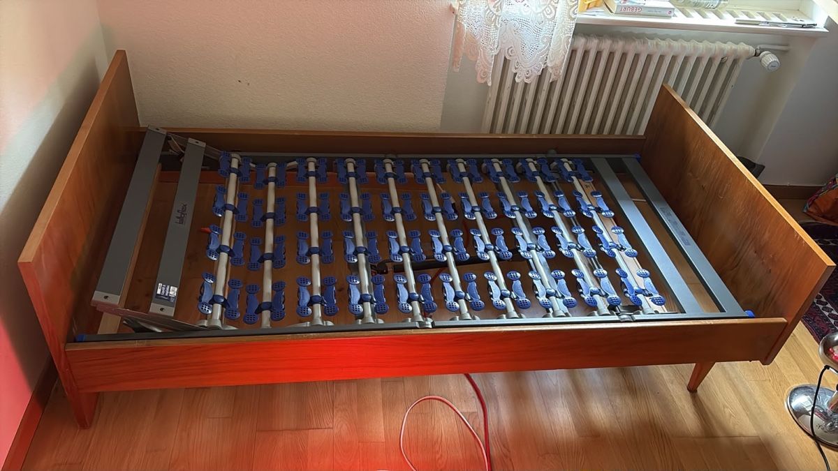Letti: Holzbett 90cm x 200cm – Usato da Zürich venduto da nathalie_r 1