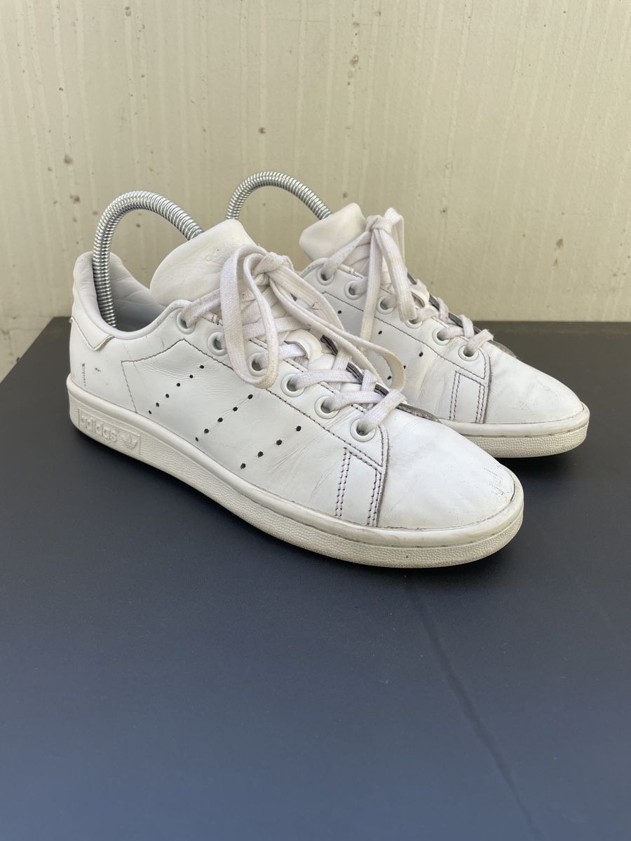 Adidas Scarpe da donna: Baskets Adidas Stan Smith blanches, pointure 37 1/3 – Usato da Sion venduto da lbo_jpy8