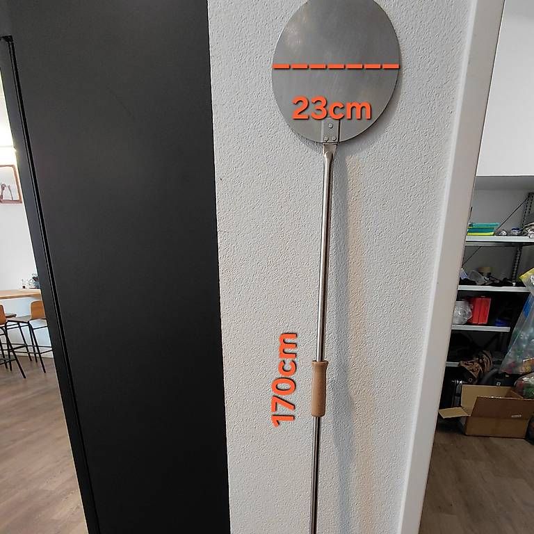 Küchengeräte: Pizzaschaufel inox 1m70cm – Gebraucht aus Grenchen von cuc_8mdr