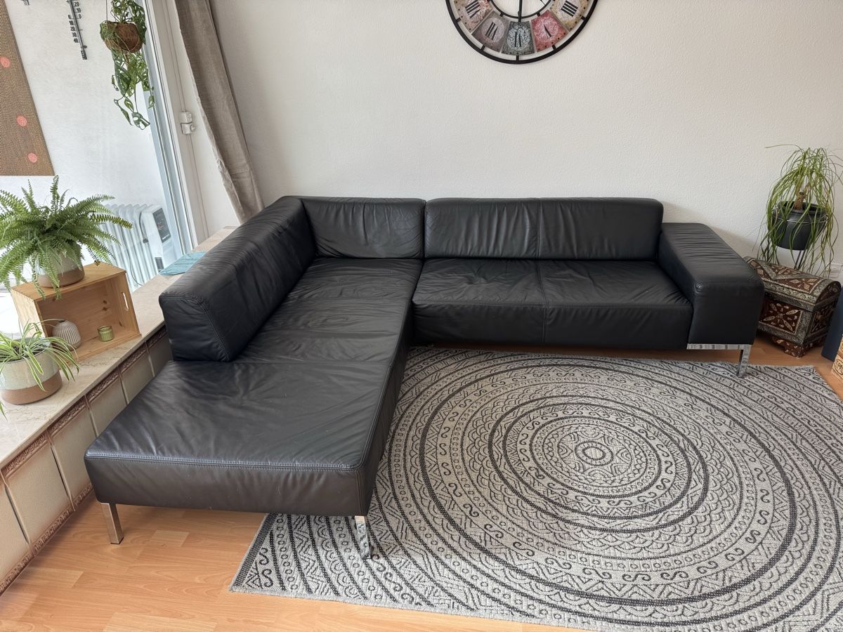 Divani: Echtleder-Sofa schwarz – Usato da Egerkingen venduto da deschei