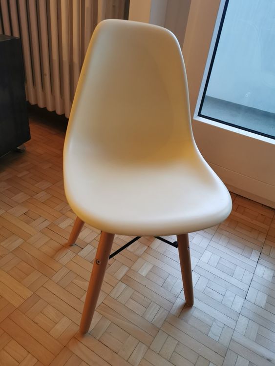 Eames Plastic Side Chair Kinder Nachbau Kaufen auf Ricardo