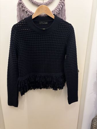 Zara Pullover mit Fransen / Lochmuster Gr.L