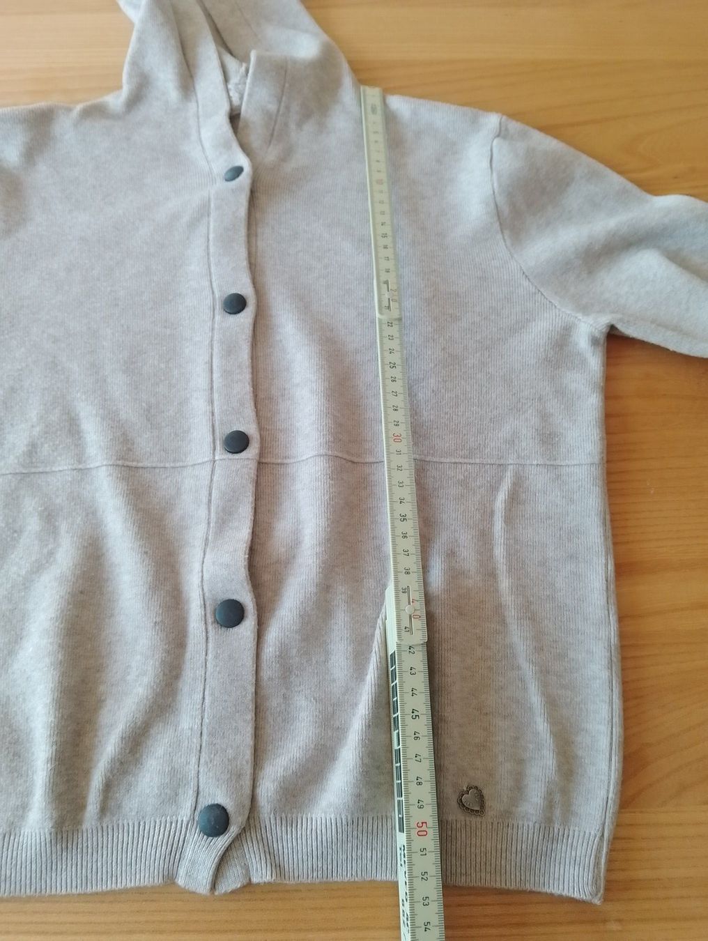 Giacche: Schöne Kapuzen-Strickjacke ca. Grösse 40 – Usato da Luzern venduto da Seri4 2