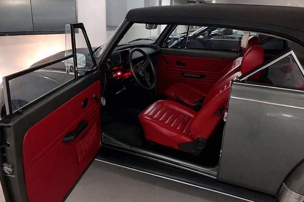 Automobili: VW Käfer Karmann 1979 Cabriolet / 15-1303 – Usato da Kriens venduto da dal_2gfx