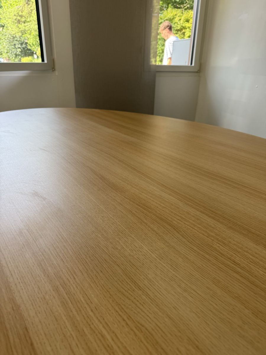 Tavoli: Ovaler Tisch Holzoptik, weiss, modern – Usato da Zürich venduto da Egsakt 4
