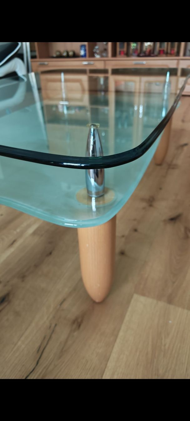 Tische: Couchtisch Glas Holz modern Design gebraucht. – Gebraucht aus Wolfenschiessen von ren_j9zt 3