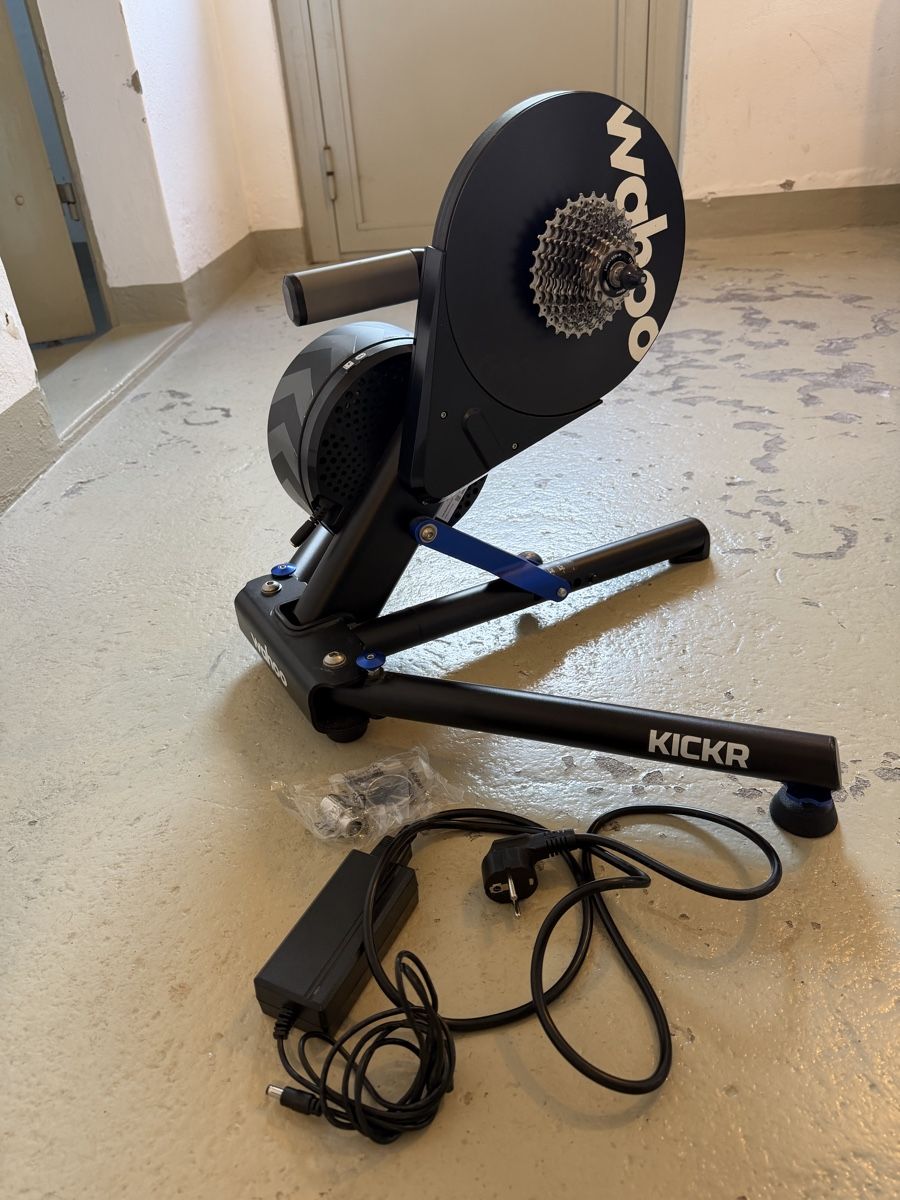 Wahoo Hometrainer: Wahoo KICKR V4 Rollentrainer – Usato da Thun venduto da Max_90 2