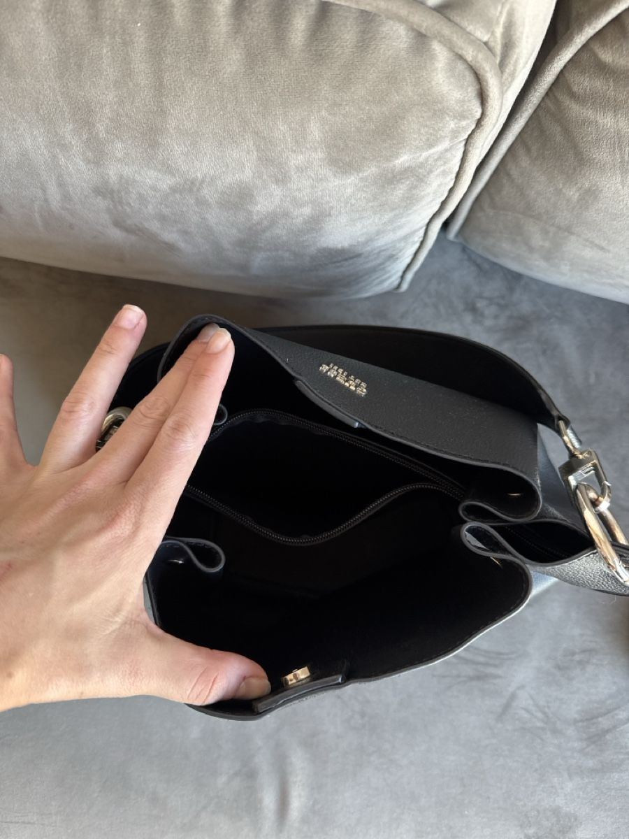 Guess Taschen für Damen: Guess Handtasche schwarz – Gebraucht aus Zuzwil SG von xoxo__sese 2