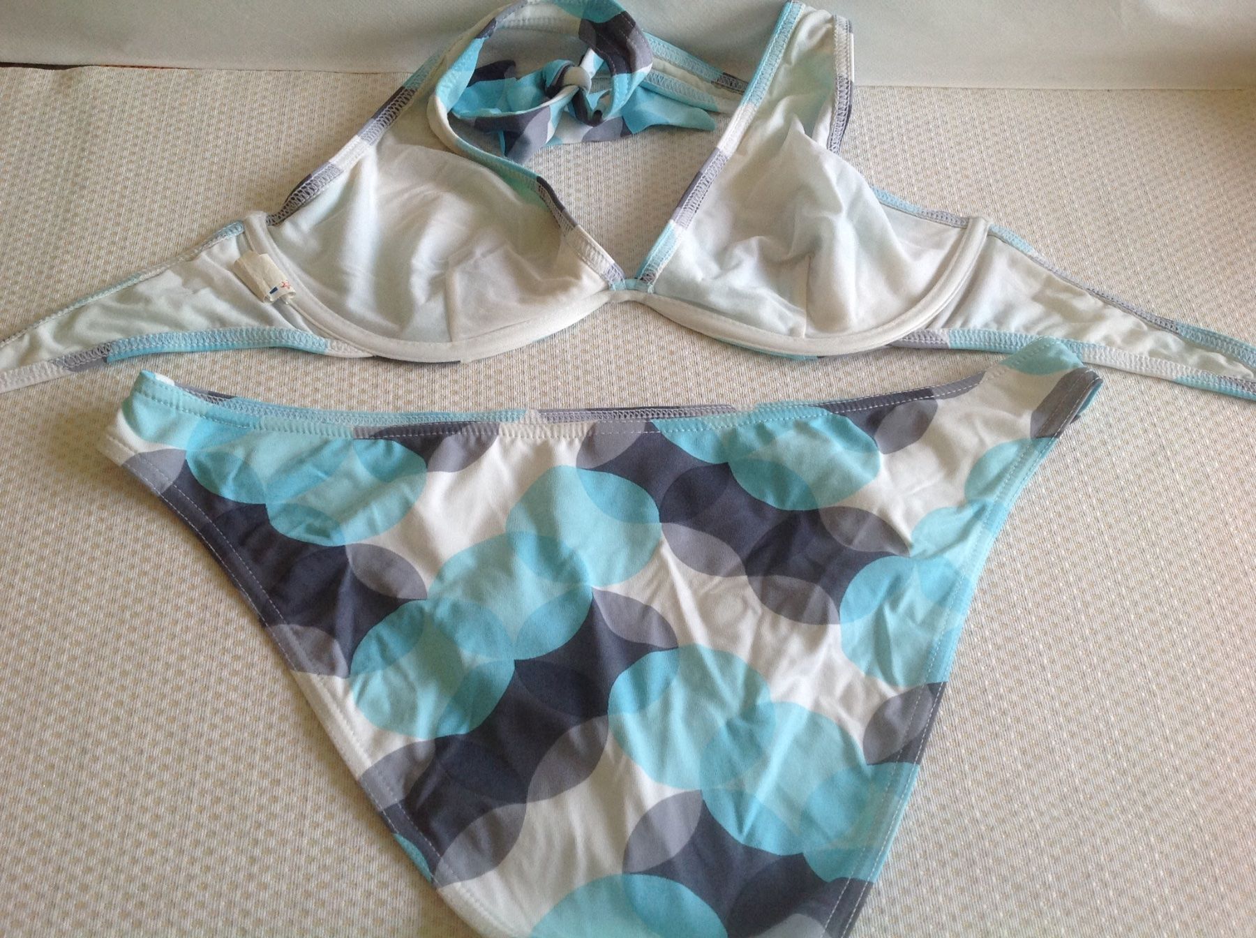Badekleider & Bikinis: Kiwi - Bikini - turquoise - 40 – Gebraucht aus Sion von accroshoes 2