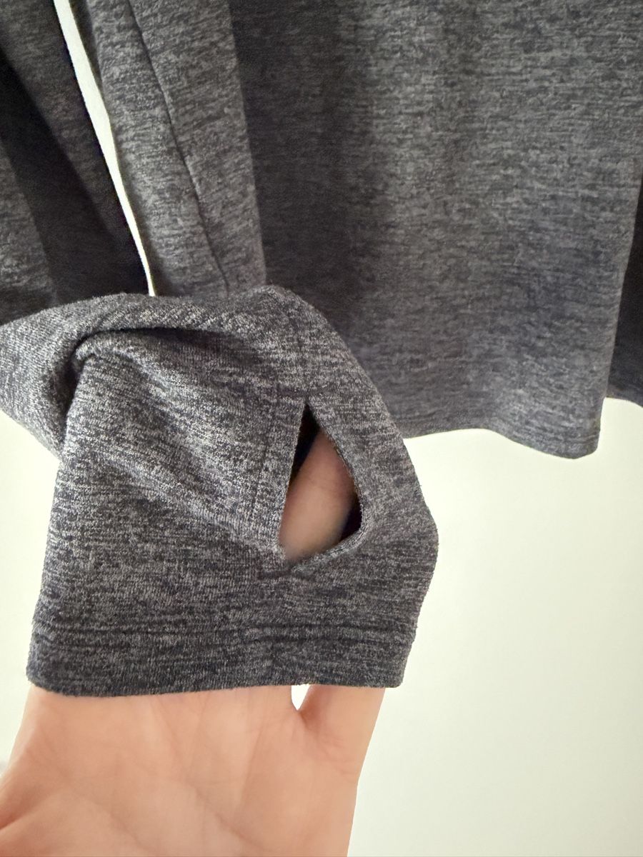 Alo Yoga Tops: Alo Yoga long sleeve – Gebraucht aus Zürich von ajoaxyz 1