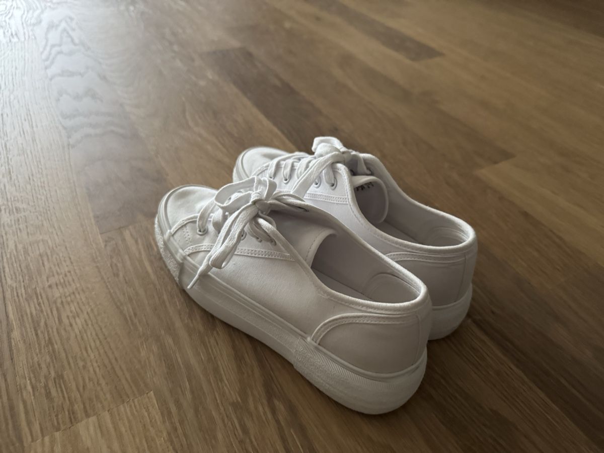H&M Scarpe da donna: Sneaker Weiss – Usato da Zofingen venduto da ismail01a 3