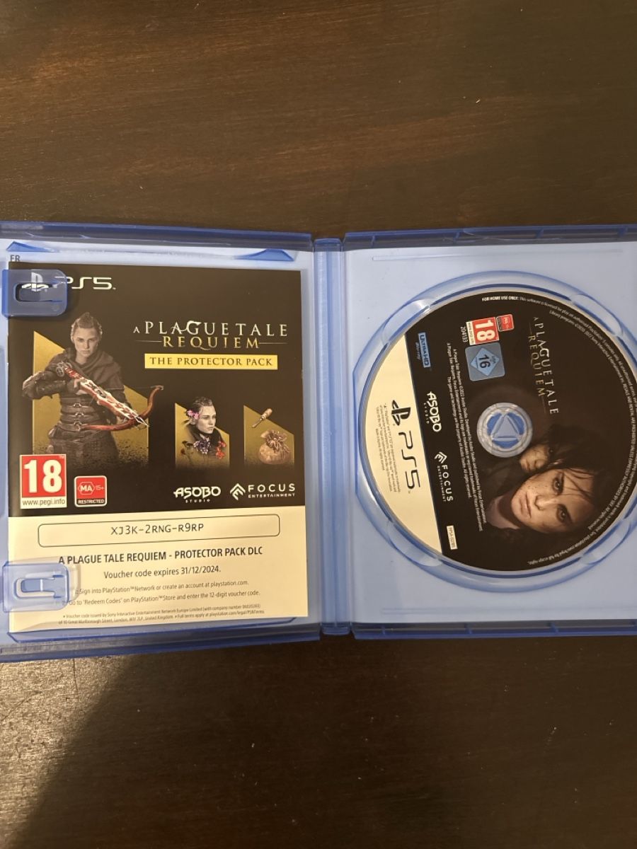 Sony Spiele: A Plague Tale Requiem PS5 Spiel – Gebraucht aus Wolfhausen von Sell.Hall 1