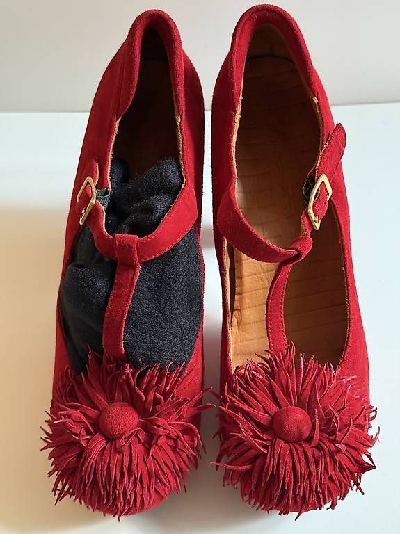 Damenschuhe: Chie Mihara red Pumps, 38 – Gebraucht aus Winterthur von Me_sell_buy 3
