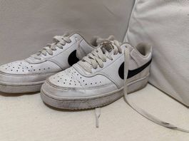 Nike Court Vision schwarz/weiss Gr 37.5