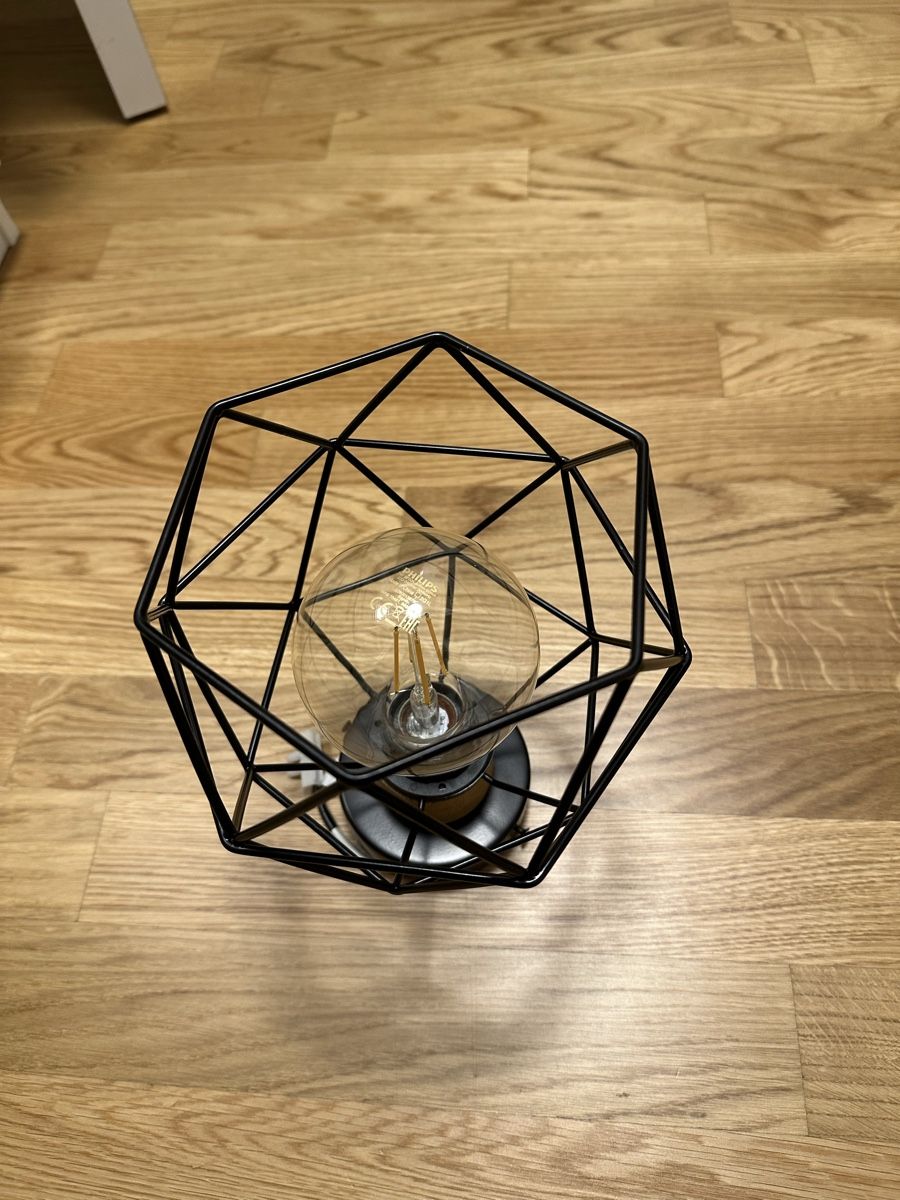 Kronleuchter & Deckenlampen: Deckenleuchte Gitterdesign schwarz mit Leuchtmittel – Gebraucht aus Alpnach Dorf von sa.c 2