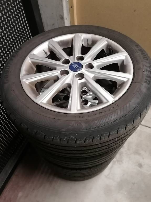 Goodyear Pneumatici & Ruote complete: Svizzera – Usato da Muralto venduto da sergioma102 1