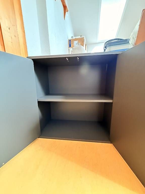 Armadi: Ikea Schrank Eket – Usato da Arlesheim venduto da schoop. 1