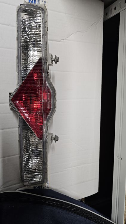 Chromrahmen Für VW New Beetle Nebelschlusslicht Ab 2006 - 2012, 2-teilig, Verchromt