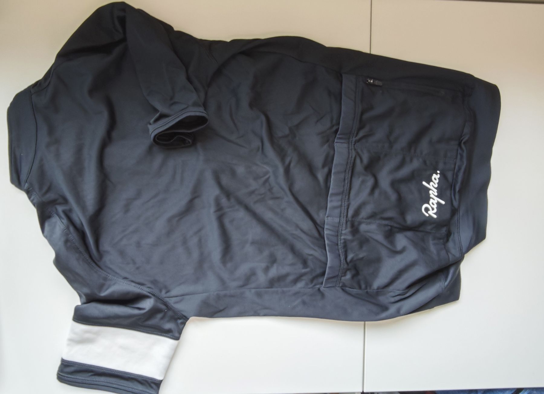 Rapha Leibchen & Hosen: Rapha Core Trikot, Schwarz, Grösse M. – Gebraucht aus Oetwil am See von mountaintosurf 2