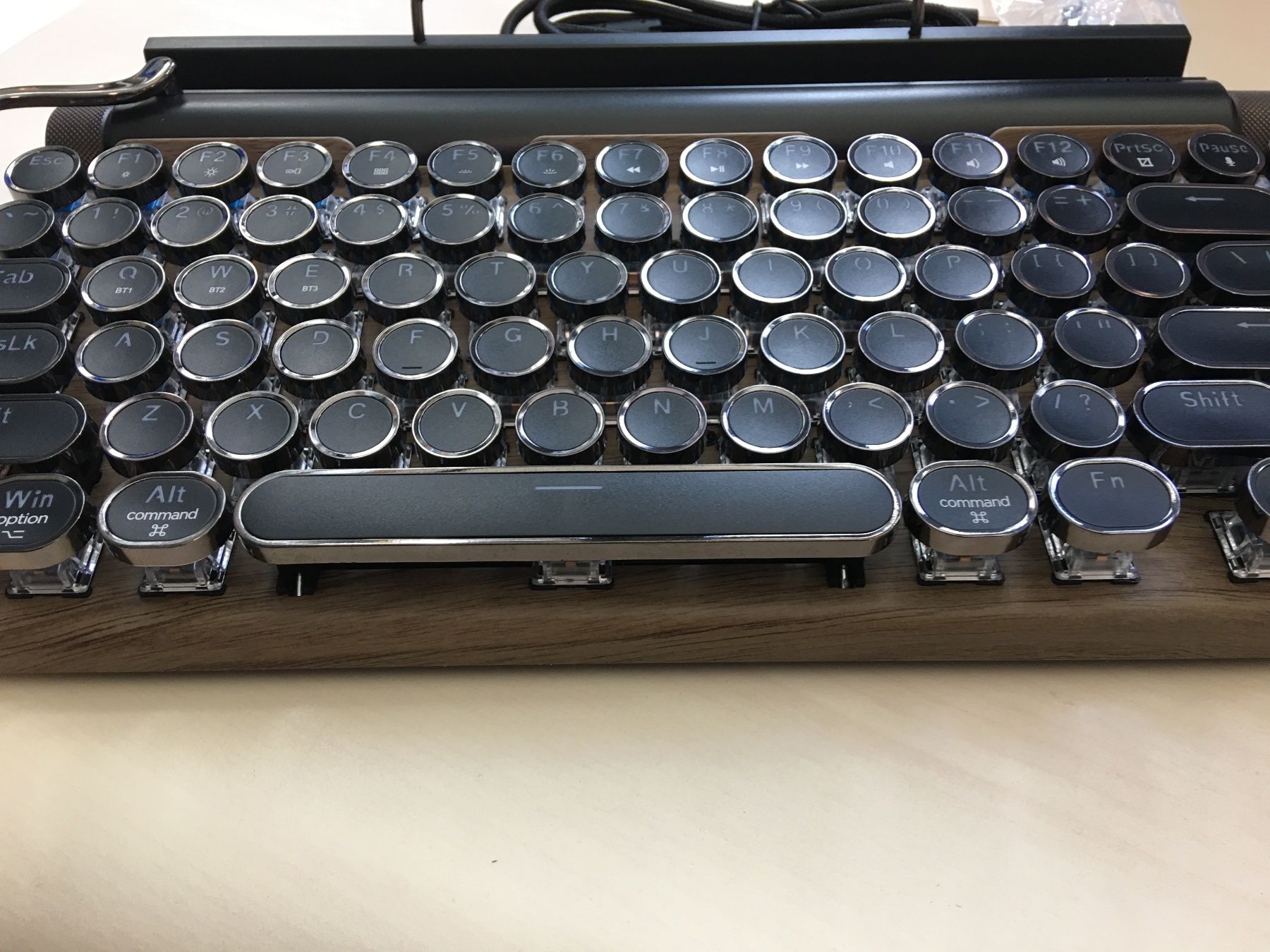 Tastiere: Retro Bluetooth Tastatur mechanisch,  Top! – Usato da Olten venduto da ELHANDEL 3