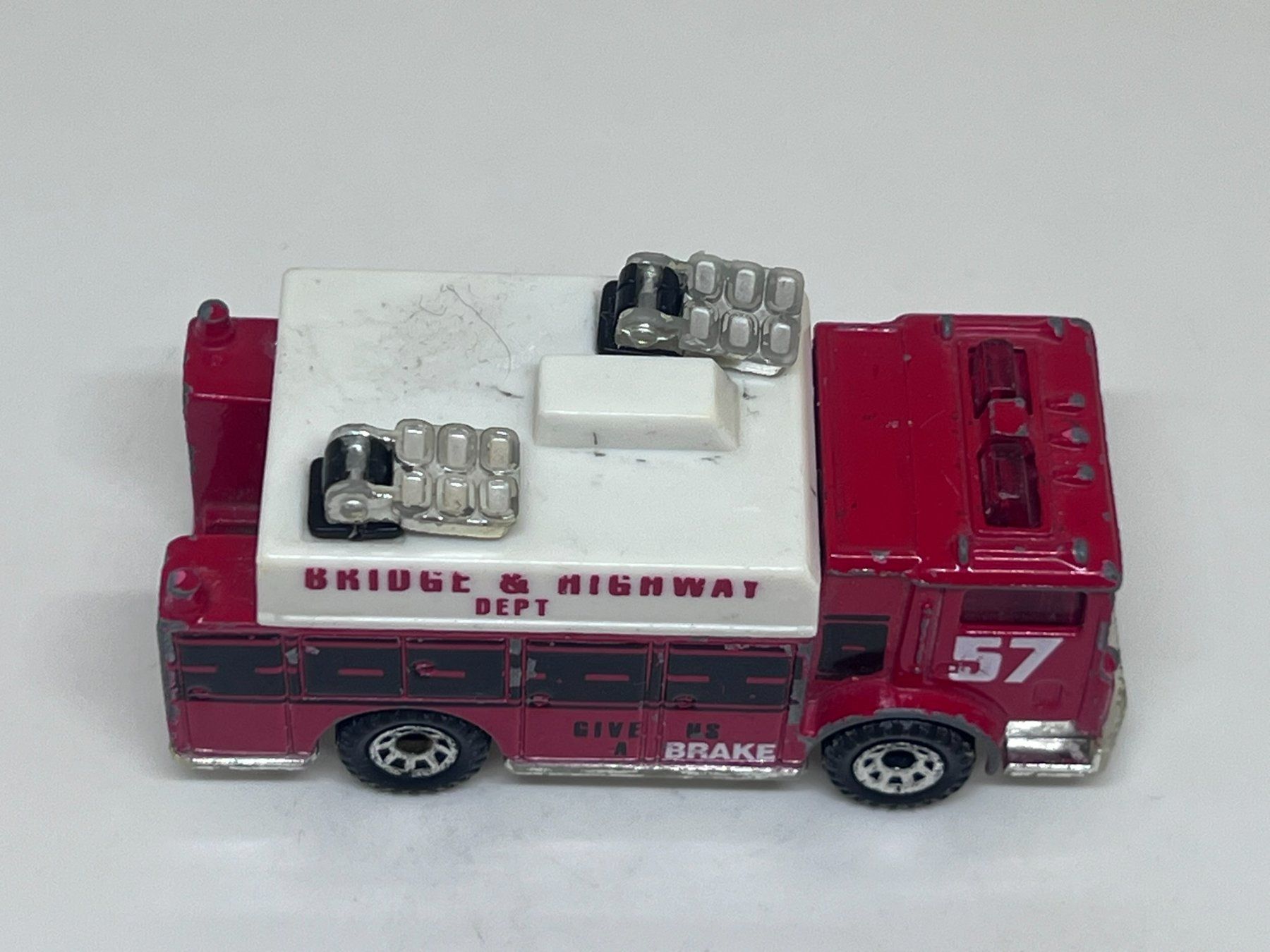 Matchbox Modellautos: Matchbox Mack Auxiliary Power Truck #399 – Gebraucht aus Wildegg von LaaBoutique 1