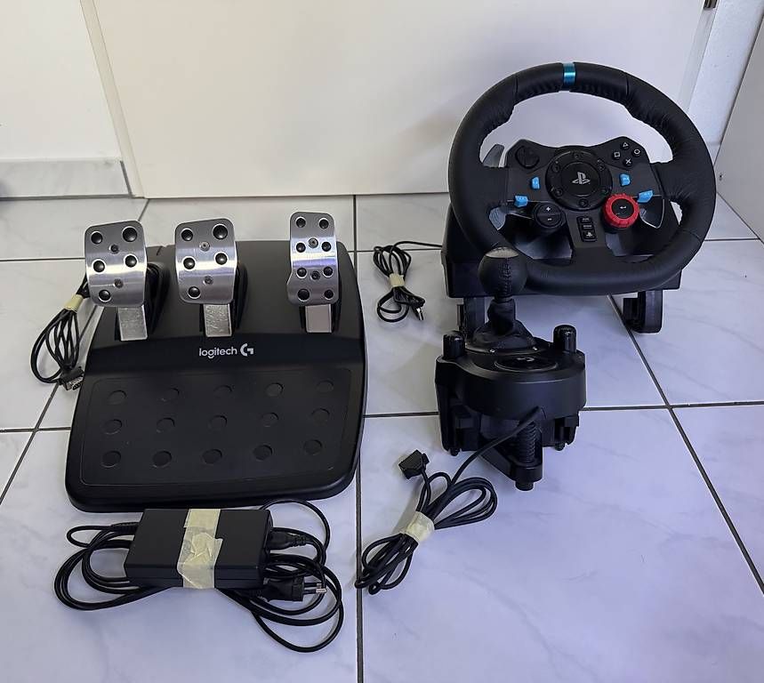 Logitech Controller: Logitech G29 Driving Force Racing Weel – Gebraucht aus Steffisburg von jul_h5f7