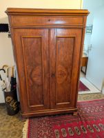 Antiker Schrank
