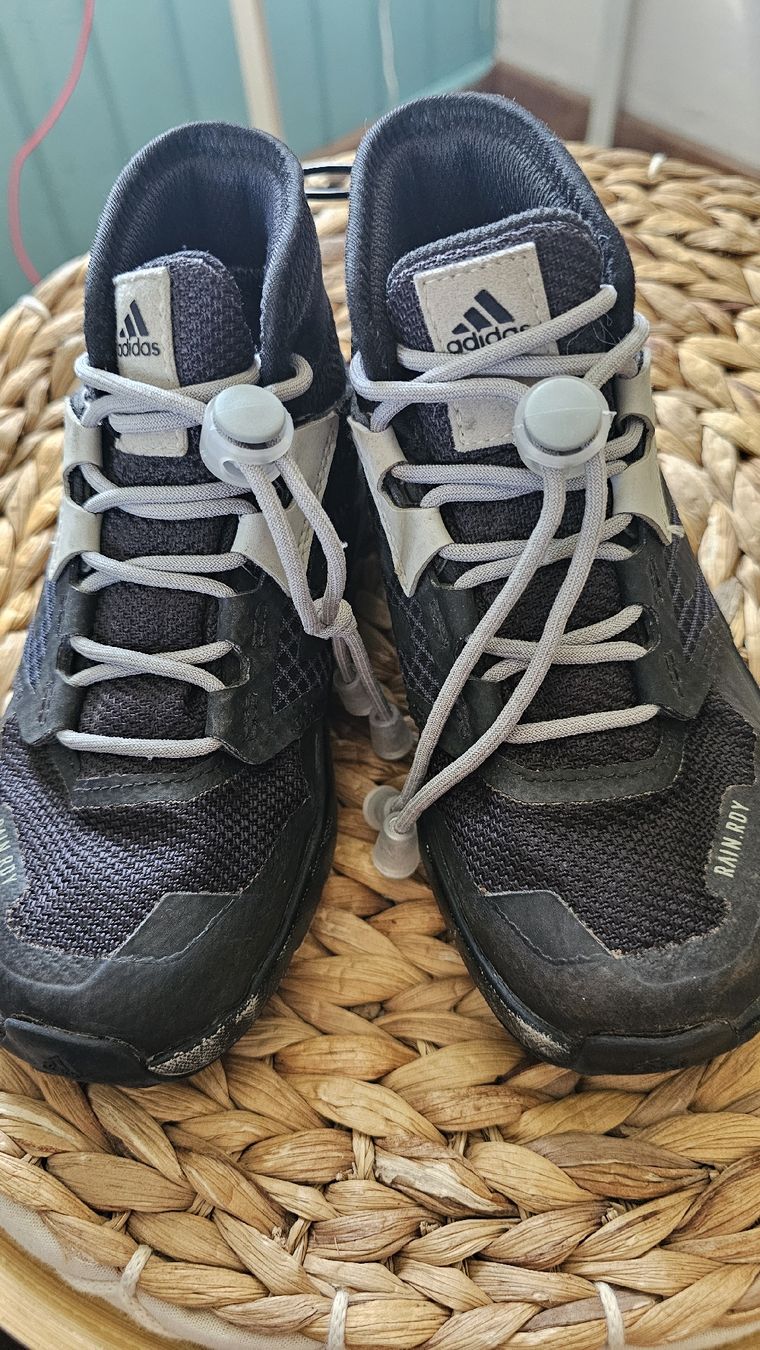 Scarpe per ragazzi: Adidas Terrex Wanderschuhe Kinder Gr. 29, RAIN.RDY – Usato da Tann venduto da dan_dzf8 1