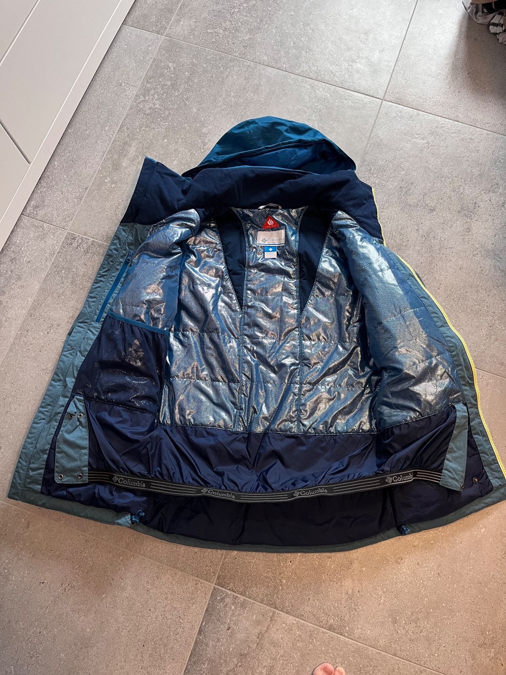 Columbia Giacche: Veste de ski Columbia Omni Tech taille – Nuovo (secondo la descrizione) da Boudry venduto da martin8mum 5