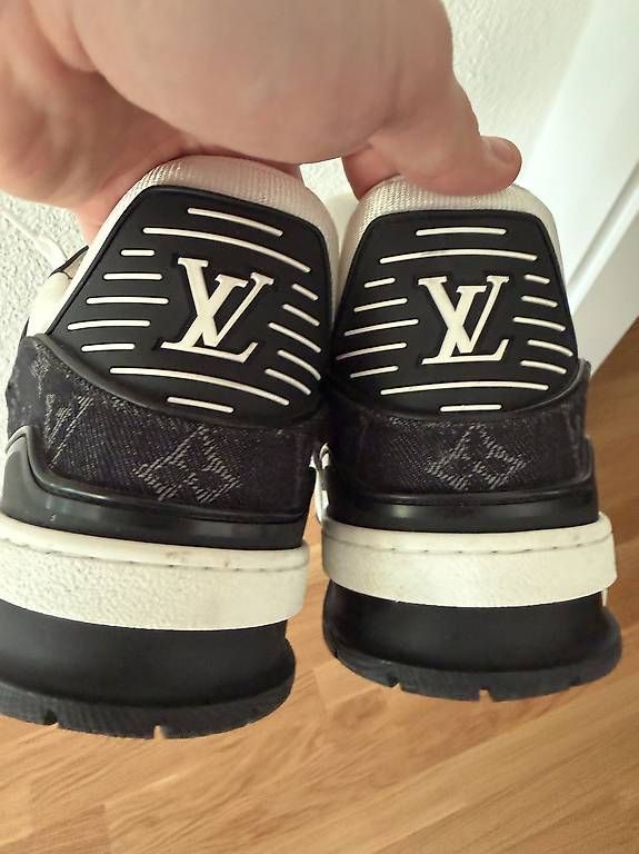 Scarpe da uomo: Louis Vuitton – Nuovo (secondo la descrizione) da Kölliken venduto da Den_8w26 1