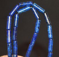 Stein Perlen Strang L-9209– Lapislazuli 4x13mm Zylinder 40cm