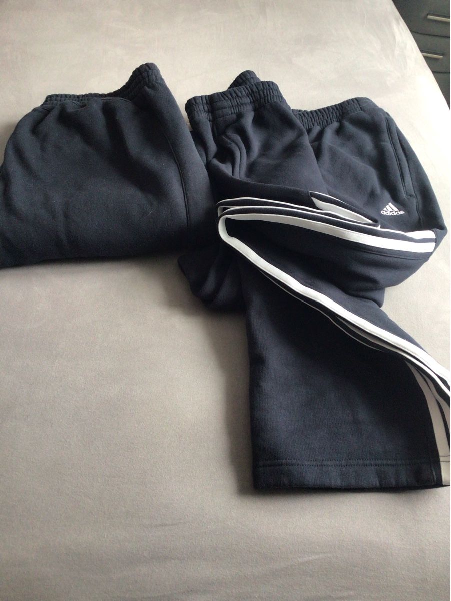 Adidas Pantaloni: Adidas Trainerhosen – Usato da Oftringen venduto da anbara