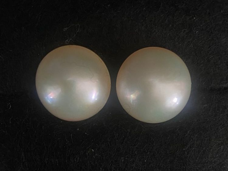 Boucles d'oreille: Ohrschrauben mit Permuttglanz – D'occasion à Aarau par radilio01