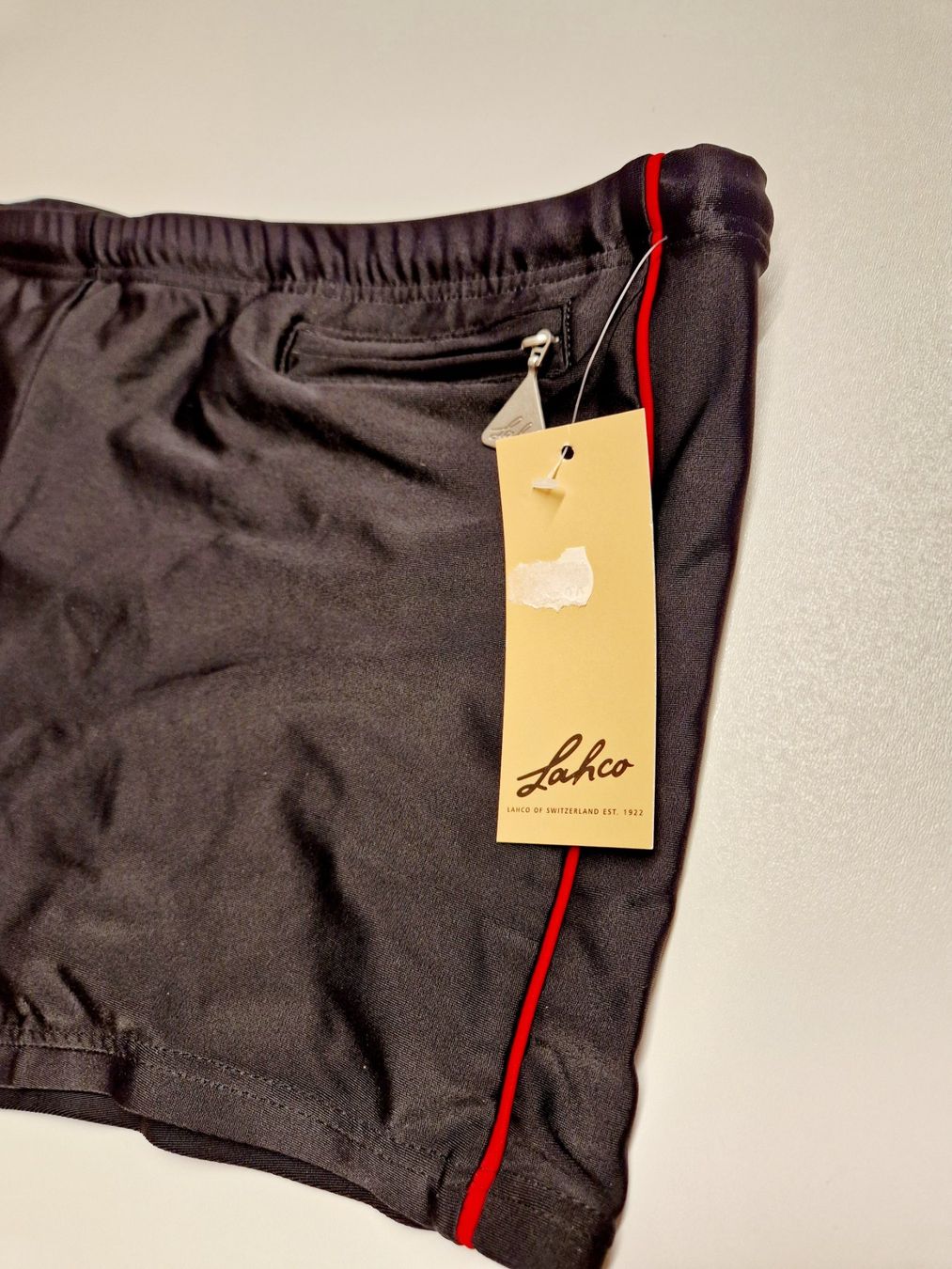 Lahco Costumi da bagno: Badehose Herren XXL Lahco Basic Black Red / Rabatt 50% - 70% – Nuovo e nell'imballaggio originale da Braunau venduto da Brand-Store 4