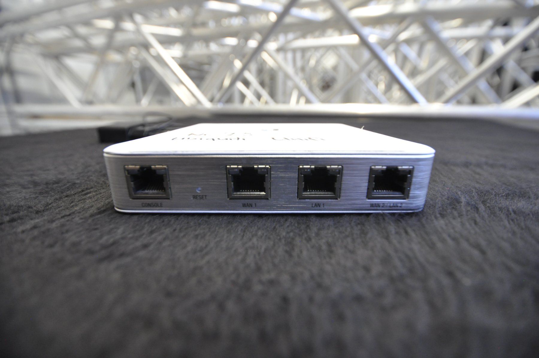 Firewall: Ubiquiti USG Security Gateway – Usato da Burgdorf venduto da WHITELIGHT3400
