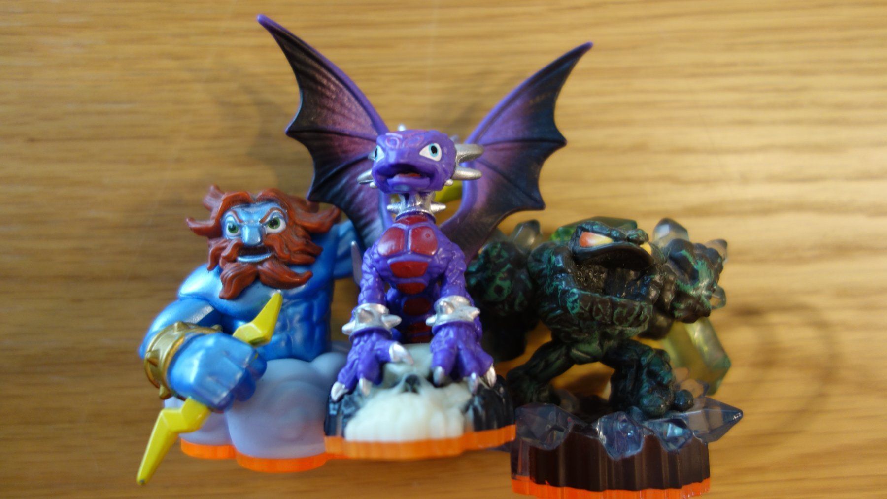 Giochi: 3 Skylanders Figuren, Activison – Usato da Wil SG venduto da Donaldus 3
