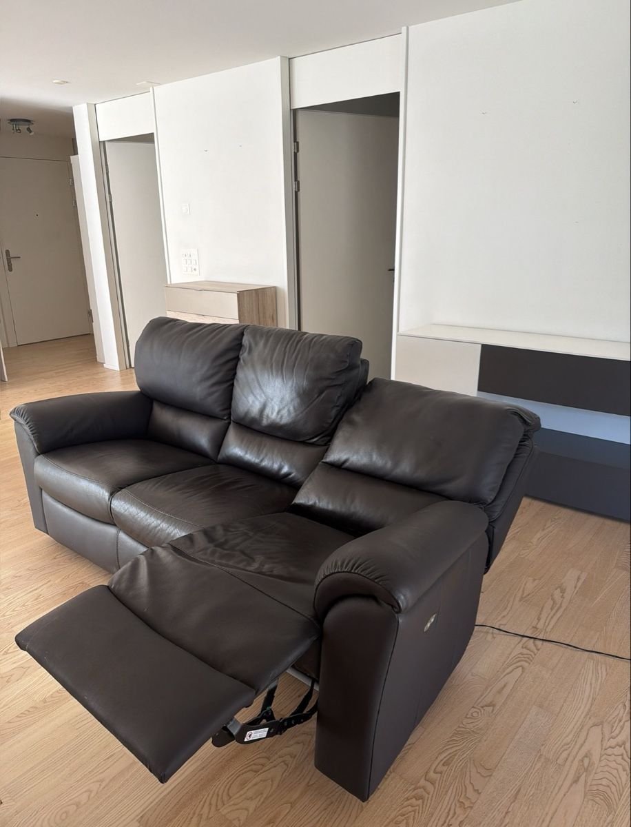 Sofas: Leder Sofa mit Relaxfunktion – Gebraucht aus Rheineck von Jessebell13 2