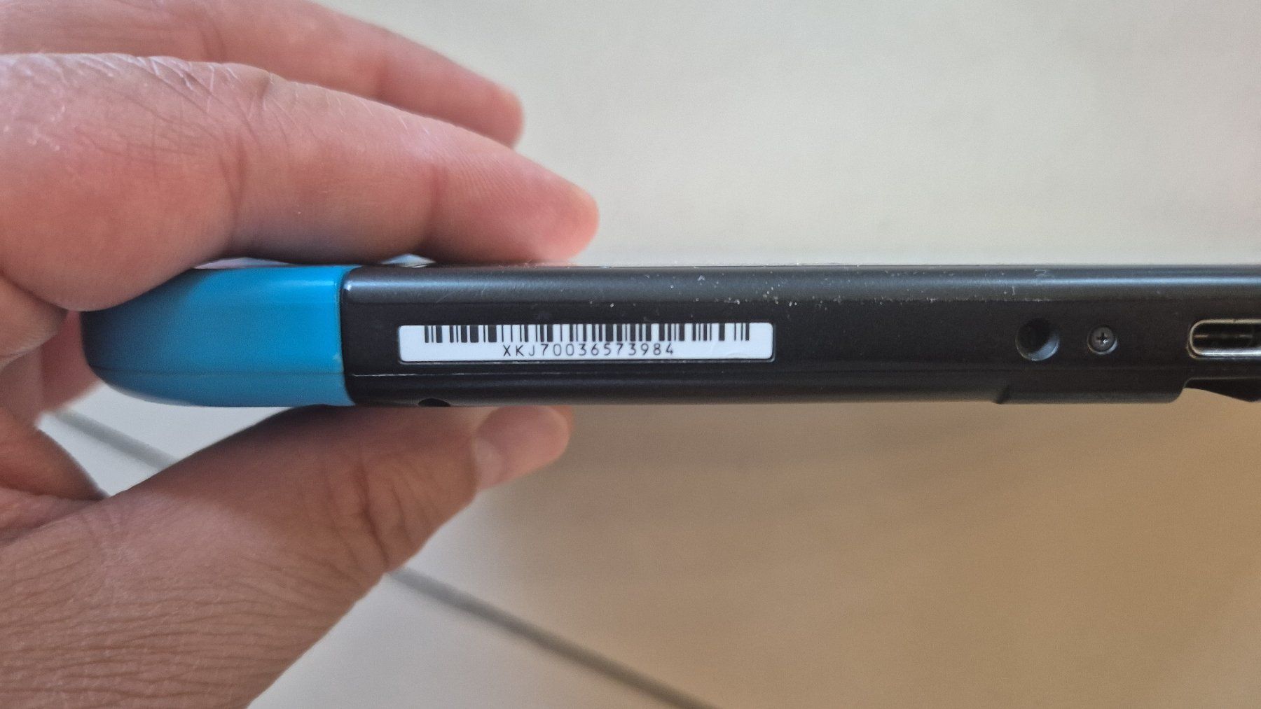 Nintendo Consoles: Nintendo Switch Blau/Rot – D'occasion à Münchenbuchsee par MV_Solutions 4