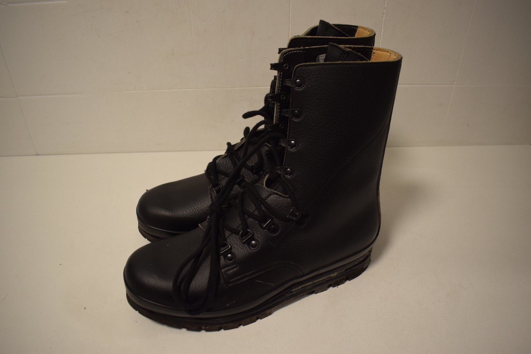 Scarpe da uomo: Militärschuhe – Usato da Zürich venduto da Brockito 1